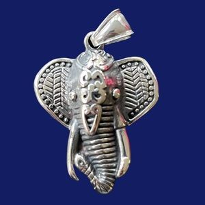 ELEPHANT PENDANT